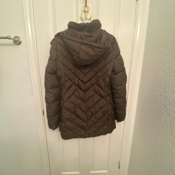 Jackets - Picture 5 of 16